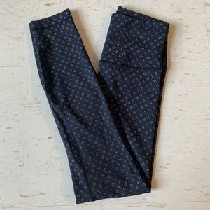 Lululemon Black Logo Print Wunderunder Leggings Size 4